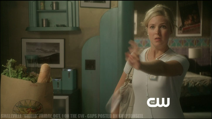 Smallville Season 10 Shield Keri Lynn Pratt Justin Hartley