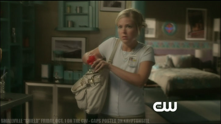 Smallville Season 10 Shield Keri Lynn Pratt Justin Hartley