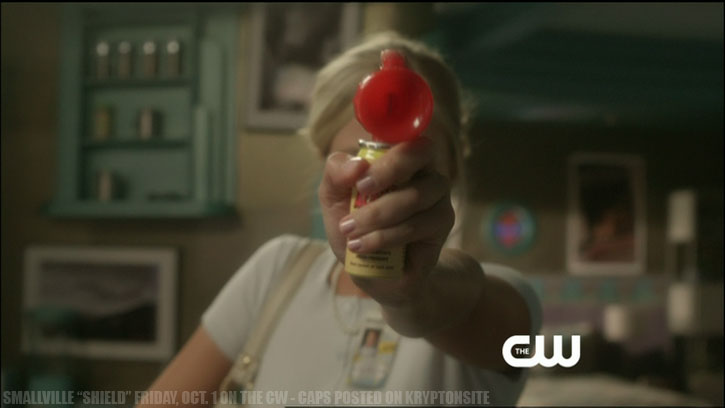 Smallville Season 10 Shield Keri Lynn Pratt Justin Hartley