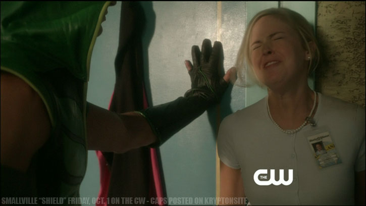 Smallville Season 10 Shield Keri Lynn Pratt Justin Hartley