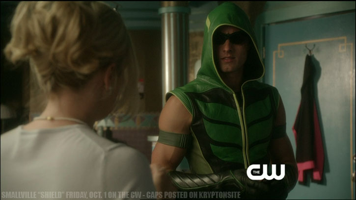 Smallville Season 10 Shield Keri Lynn Pratt Justin Hartley