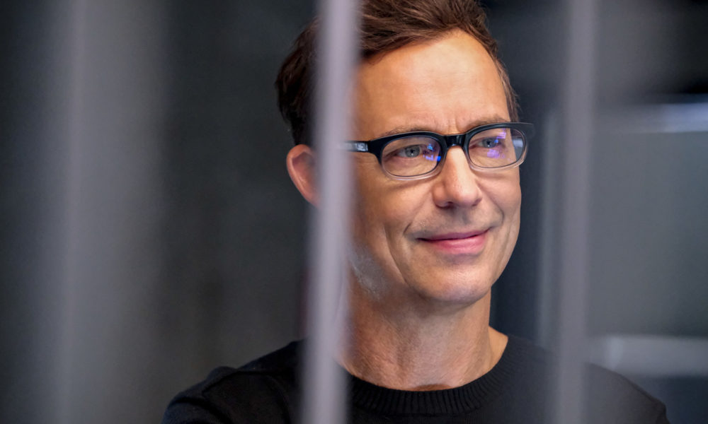 The Flash' Showrunner Talks Tom Cavanagh's Appearance In Series Finale, The Flash, Tom Cavanagh